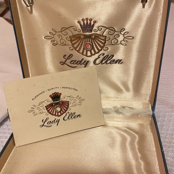 Lady ellen faux vintage pearls - Picture 3 of 4